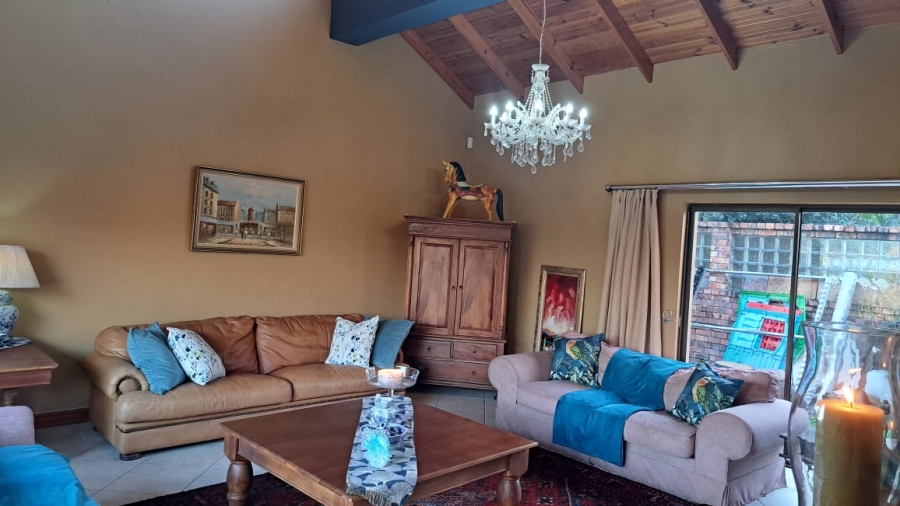 4 Bedroom Property for Sale in Nahoon Valley Park Eastern Cape